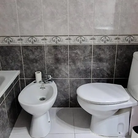 Apartamento Dos Habitaciones, Frente A La Playa, *