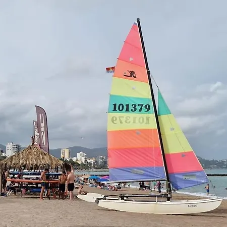 Apartamento Dos Habitaciones, Frente A La Playa,