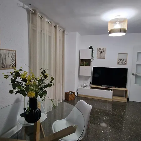 Apartamento Dos Habitaciones, Frente A La Playa, * Benicassim